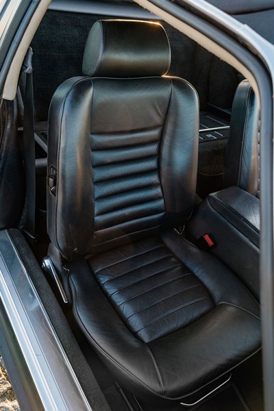 1988 Jaguar XJ-SC V12 295HP